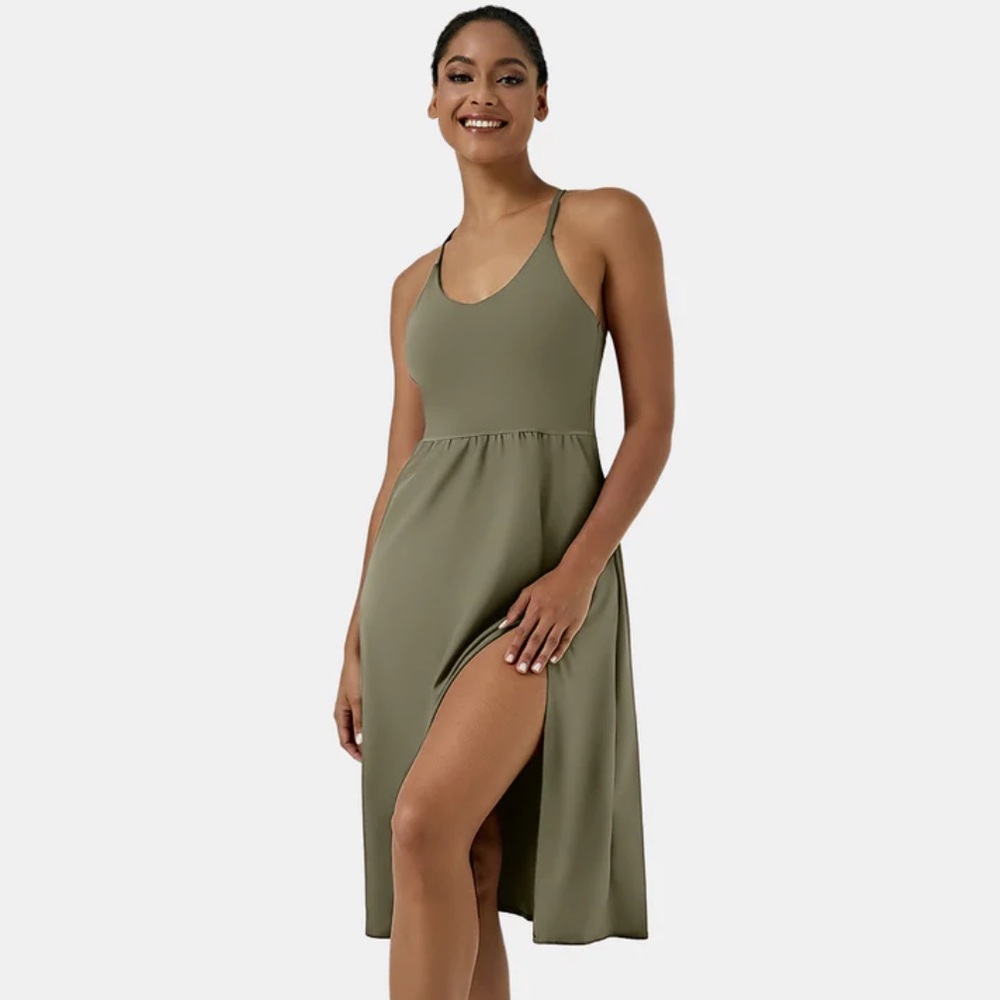 New with tags Everyday Midi Chill Dress-La Land